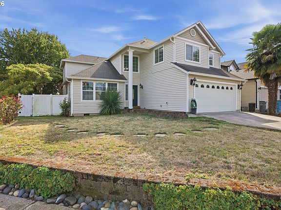 4th image of 4717 NE 40th St