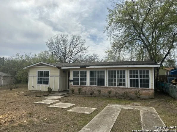 415 Andricks, San Antonio, TX 78223
