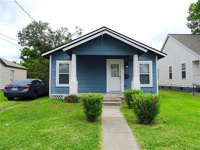 1st image of 611 17th St
