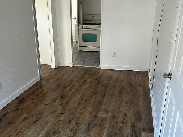 504 Terrace Ave — Photo 5
