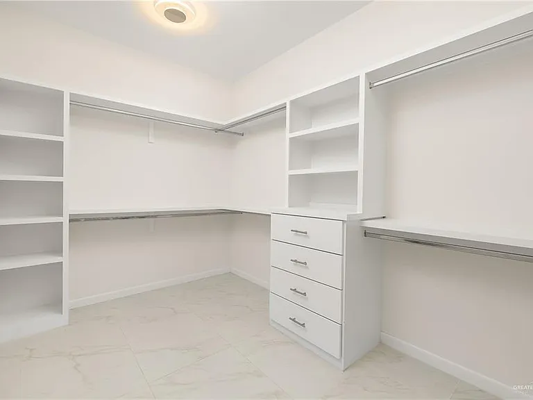 1604 Diplomat Dr — Photo 17