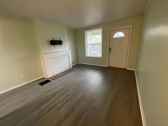 2nd image of 414 13th Ave