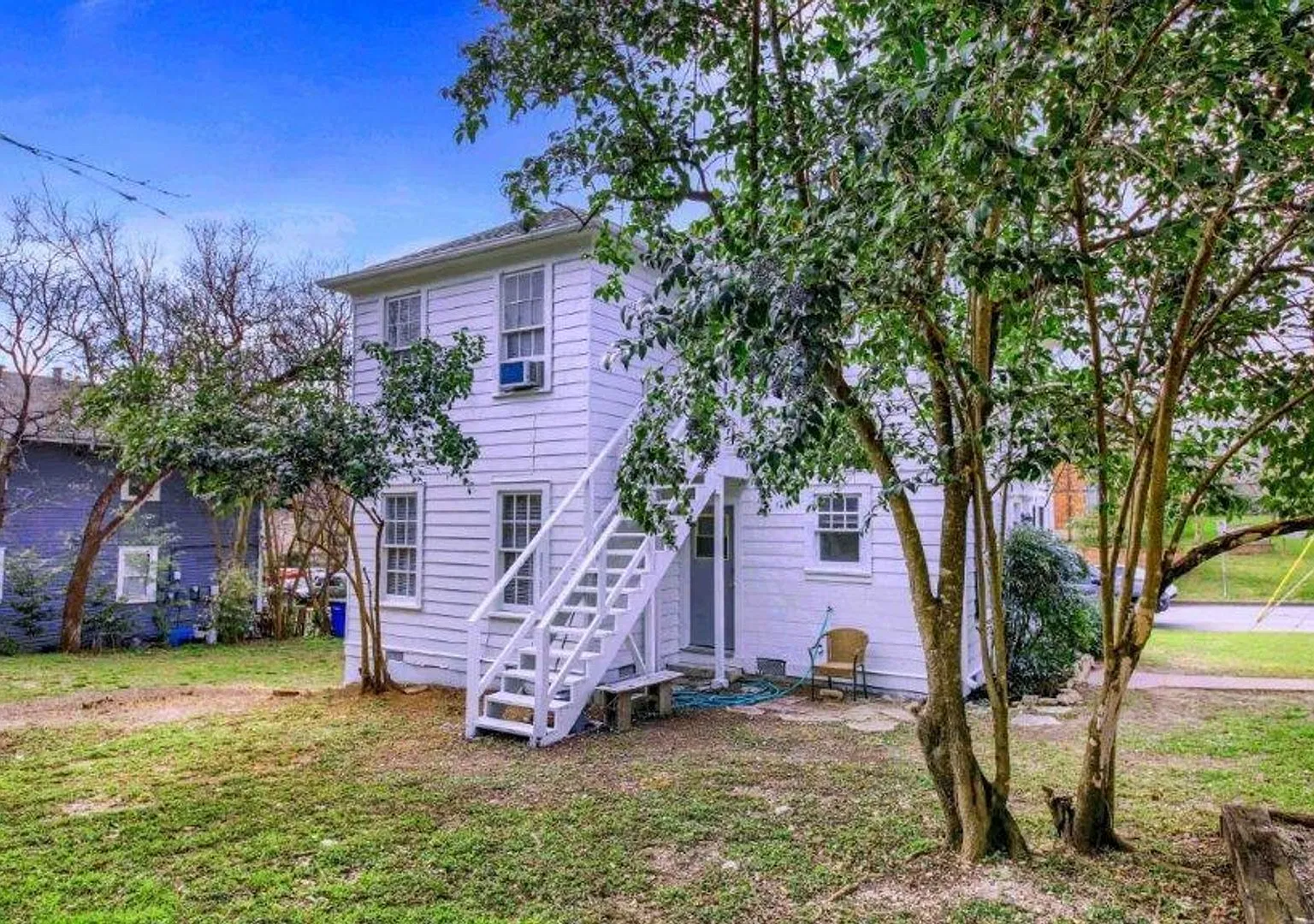 3211 Tom Green St — Photo 4