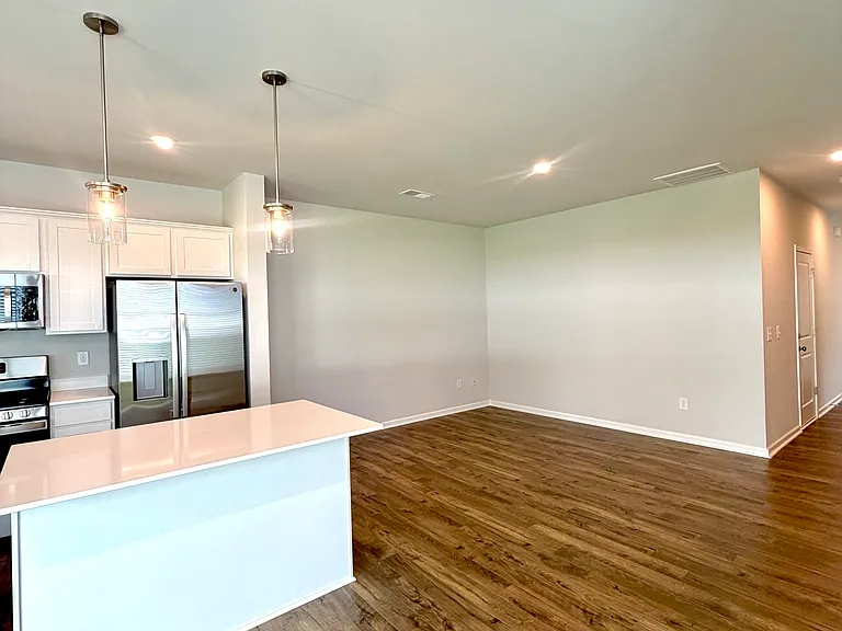 177 Randwick Ln — Photo 9