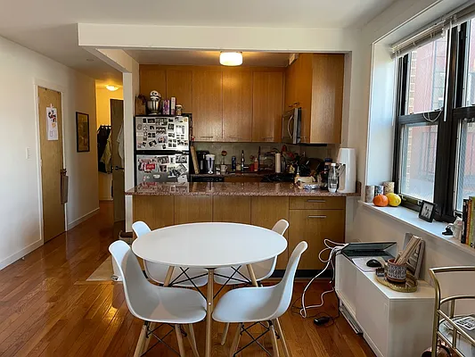 Rented by Bouklis Group | media 18