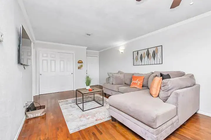 2128 Oakdale St #14 — Photo 5