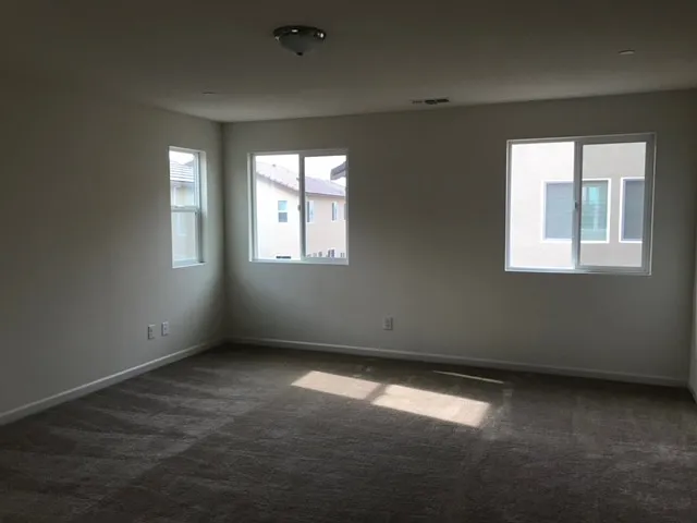5201 Ballard Bluff Way — Photo 7
