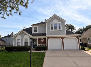 37 Washington Ave, Streamwood, IL 60107
