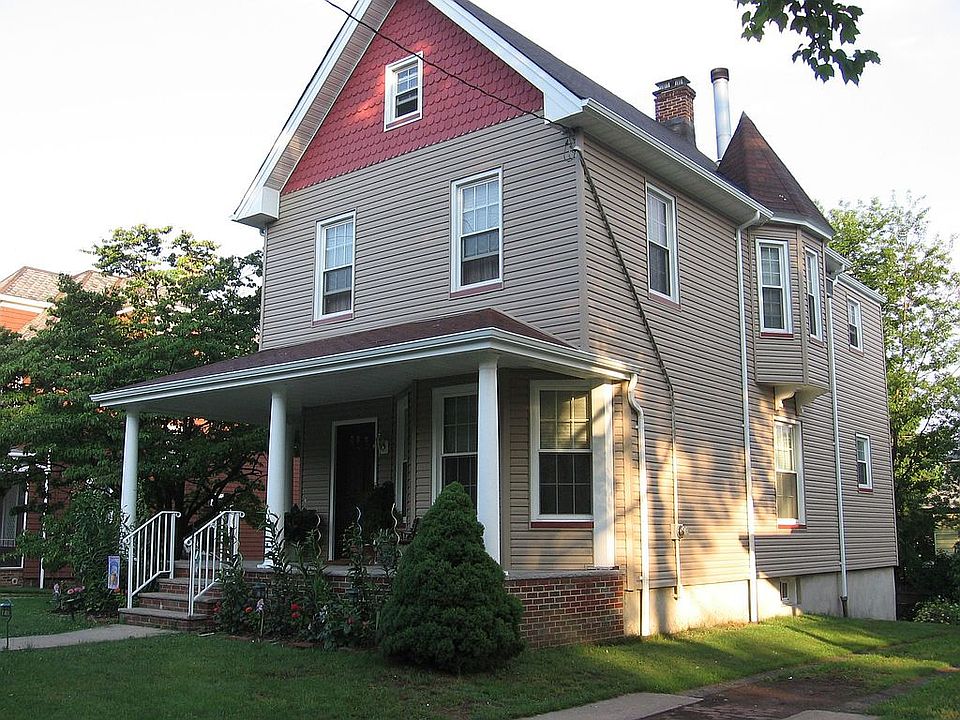 2nd image of 31 Terrace Pl