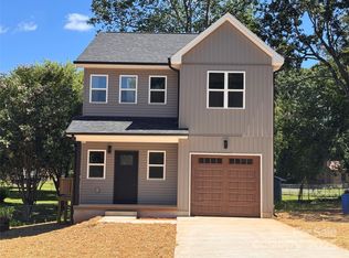 3920 Cherry Grove Dr, Hickory, NC 28602