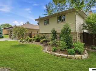 2835 Kucera Dr, Lincoln, NE 68502