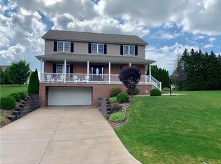 1010 Blue Ridge Dr, Latrobe, PA 15650