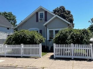 217 Evergreen St, Pawtucket, RI 02861