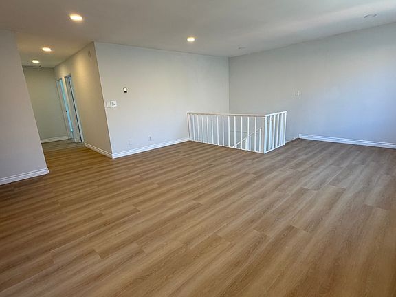 4th image of 1919 Havemeyer Ln #B