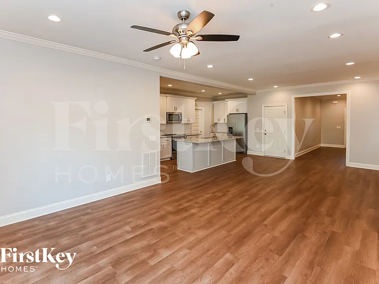 1250 Pless St NW — Photo 6