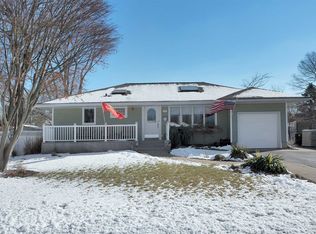 23 Keswick Dr, East Islip, NY 11730