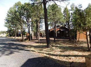 2345 Coyote Xing, Overgaard, AZ 85933