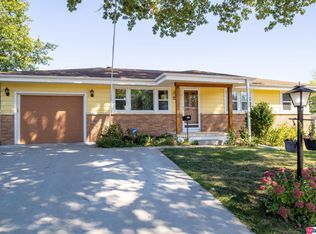 3906 McMahon Ave, Bellevue, NE 68147