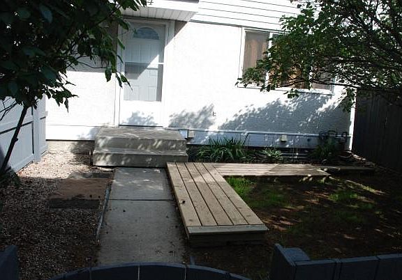 2nd image of 64 McLeod Pl NW