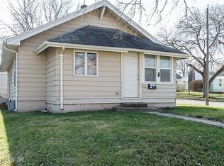 131 E Seneca Ave, Des Moines, IA 50313