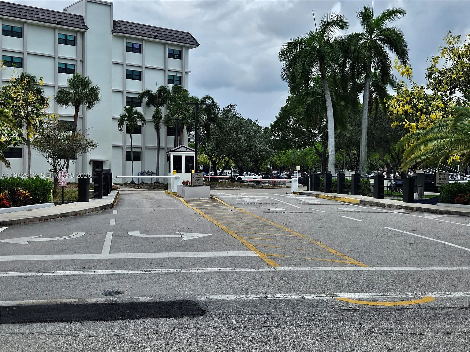 River Reach Condominium I — Photo 3