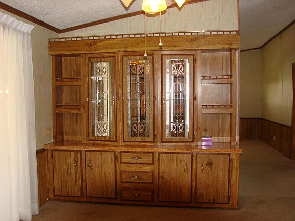 5th image of 314 Pecan Dr S