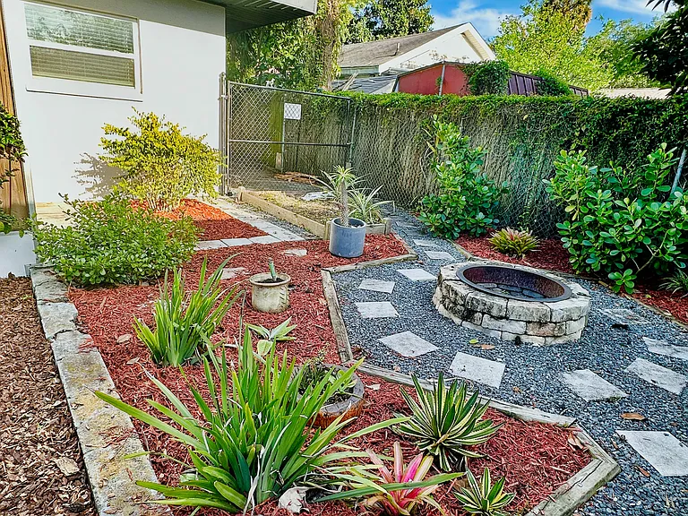 4306 N Branch Ave #1 — Photo 4