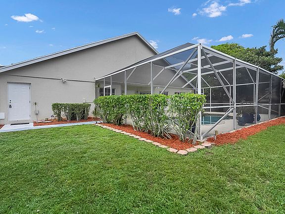 2nd image of 3814 Circle Lake Drive