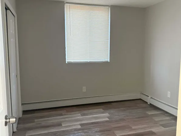 4001 Clinton Ave, Minneapolis, MN