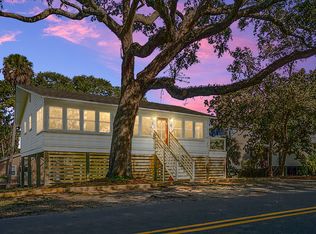 222 E Hudson Ave, Folly Beach, SC 29439