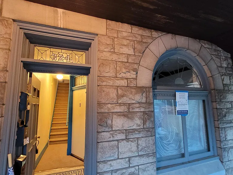 324 Spring St #3 — Photo 7
