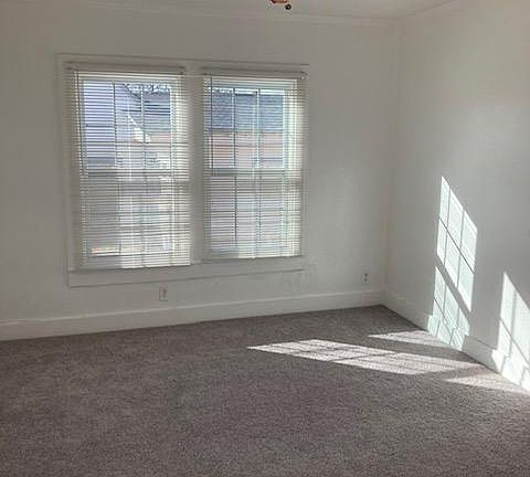 3rd image of 206 W Weaver Ave