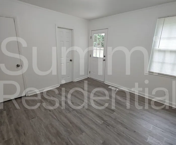 605 Betty St #B — Photo 10