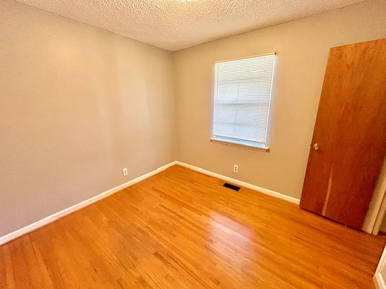 1709 Morningside Dr NW — Photo 7