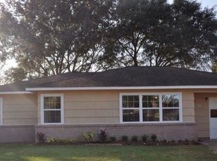 1406 Miles St, Rosenberg, TX 77471