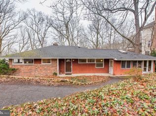 60 Riverside Dr, Severna Park, MD 21146