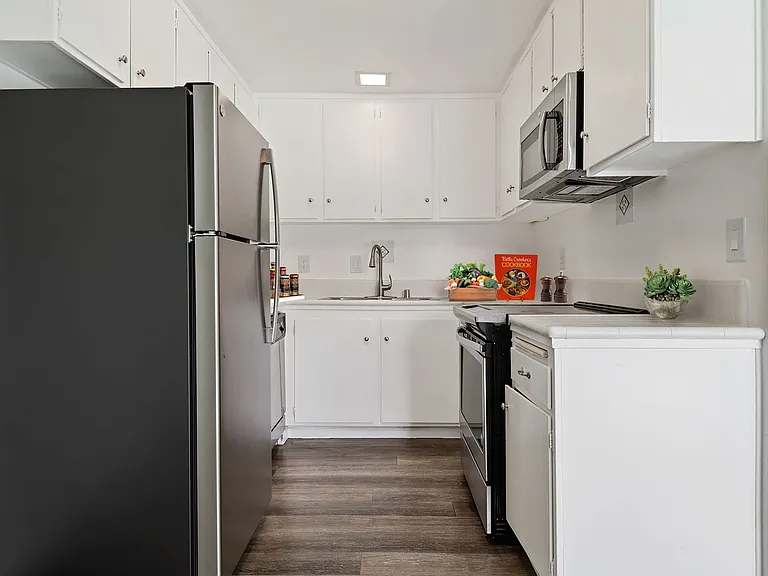 333 N. Kalorama St. — Photo 14