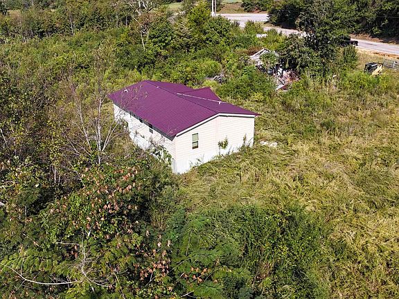 2nd image of County Road 424
