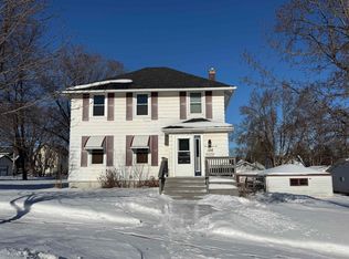 126 5th St NW, Chisholm, MN 55719