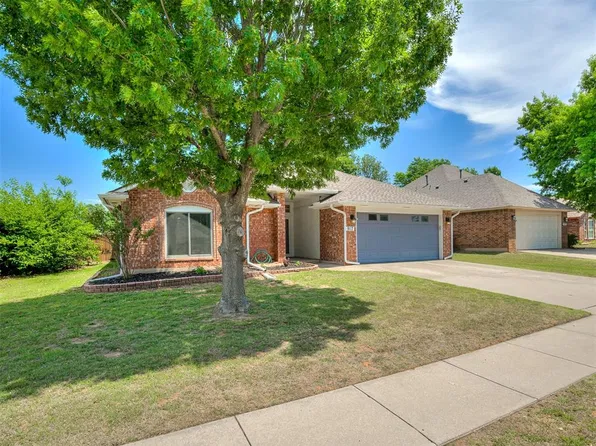 917 Goshawk Dr, Norman, OK 73072