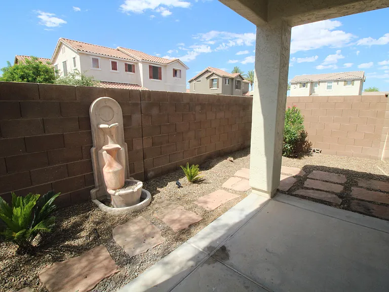 3808 E Flower Ct — Photo 5