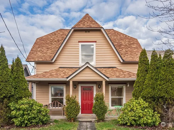 812 5th Street, Anacortes, WA 98221