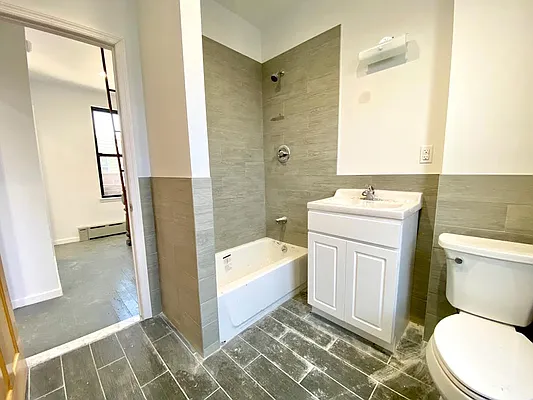 Rented by Parlor Real Estate Corp | media 20