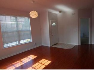 2100 Creeks Edge Dr, Virginia Beach, VA 23451