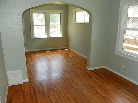 4th image of 1021 Central Ave W