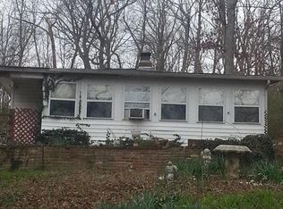 2344 S Lakeshore Dr, Pacific, MO 63069