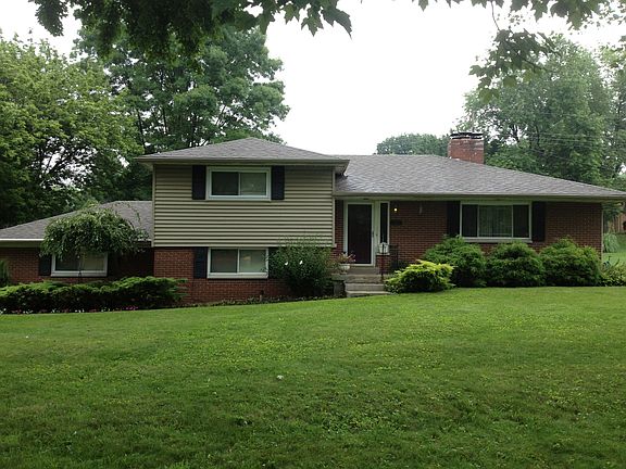 5th image of 311 Laurelann Dr