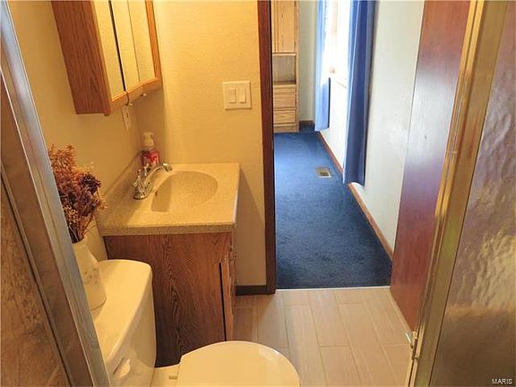 4th image of 14 Blue Spruce Ct