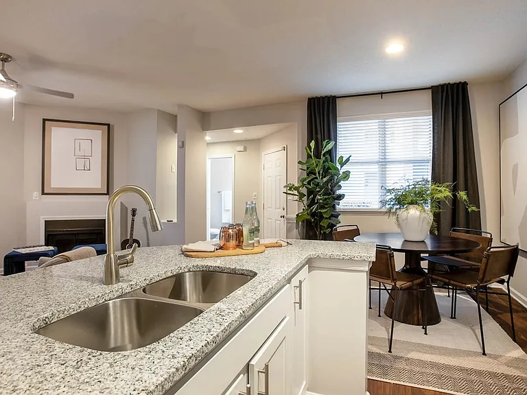 Crestline Cary — Photo 31