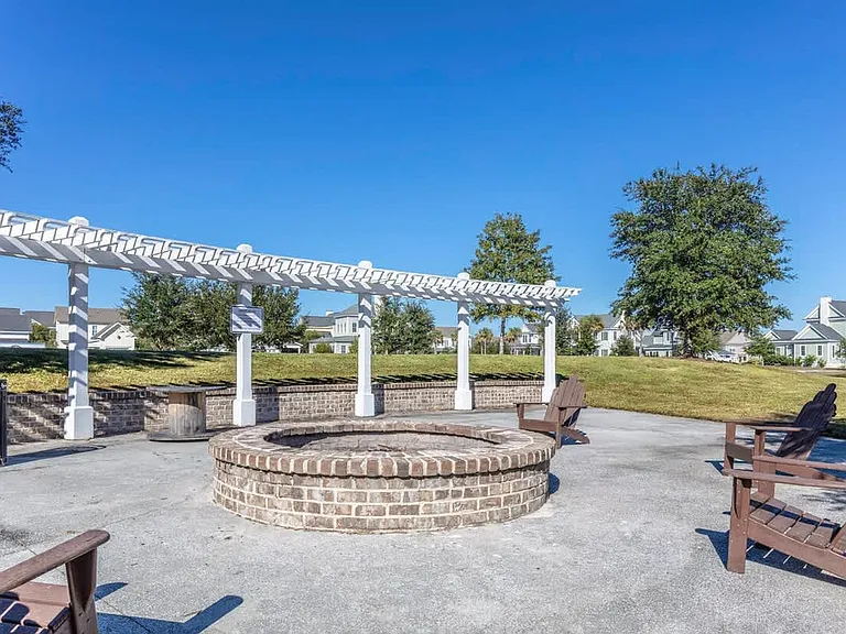 315 Dogwood Cir #ID1244815P — Photo 33